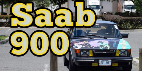 Saab 900 Regular Car Reviews The Saab 900 Is Not A Luxury Car Sports So What Exactly That S Regular Reviews Went To Find Out