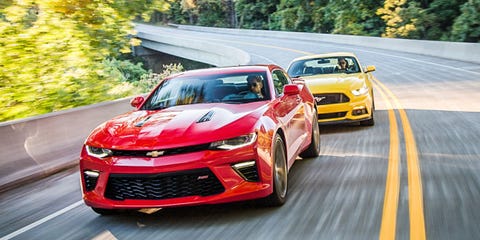 2016 Chevrolet Camaro Ss Vs Ford Mustang Gt Old War New Warriors