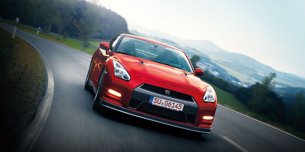 Nissan GT-R R35: Full Image Gallery