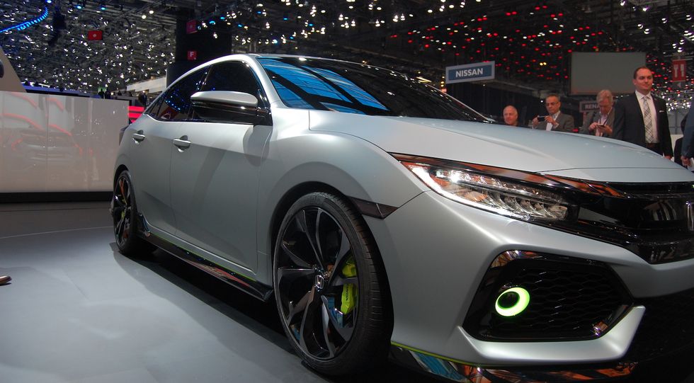 The Civic Hatchback Prototype Is a Preview of the U.S.-Bound Civic Type R