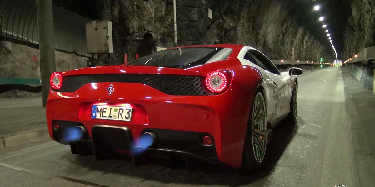 Ferrari 458 speciale сзади