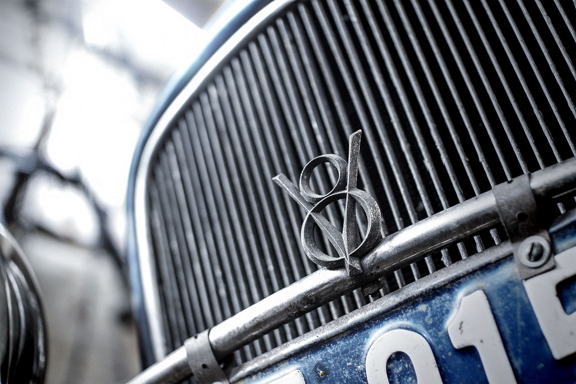 A v8 miatt lefogy