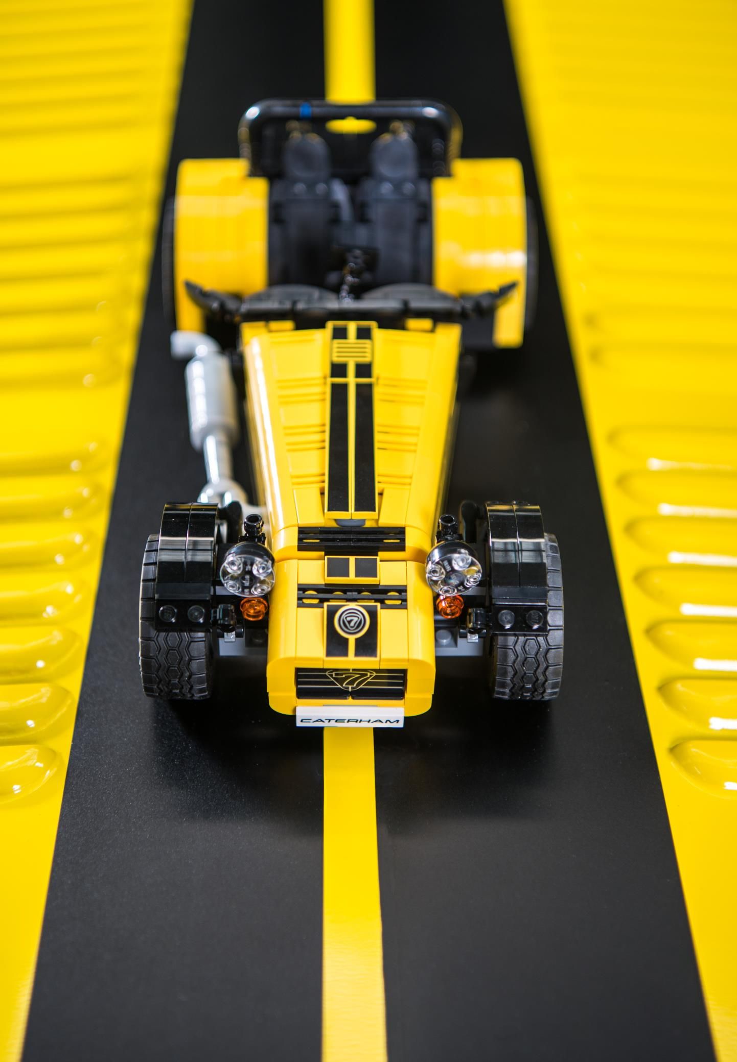 Lego caterham 620r hot sale