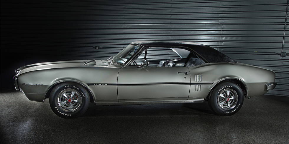 1967 Pontiac Firebird Always Stored in a Garage Flexes Rare Paint, Original  400 - autoevolution