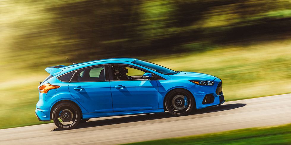 2016 Ford Focus RS Review - Focus RS Drift Mode Test