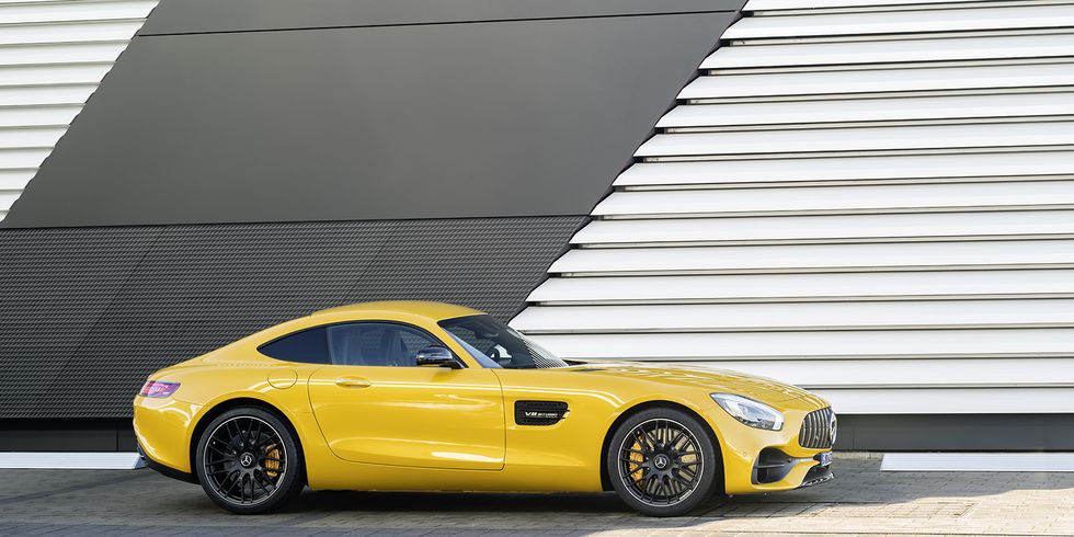 The Mercedes-AMG GT C Coupe Is the Perfect Middle Child