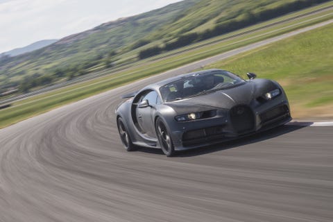Chiron The Inside Story Of Bugatti S 1500 Hp 261 Mph Supercar This Is How I Would Spec It Bugatti