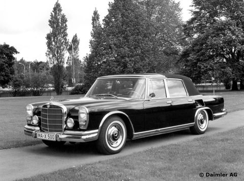 Mercedes-Benz Used to Make Classier Landaulets Than the Maybach G