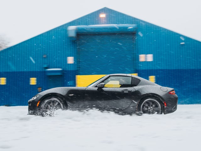 The Mazda Mx 5 Miata Rf Doesn T Take Snow Days Off