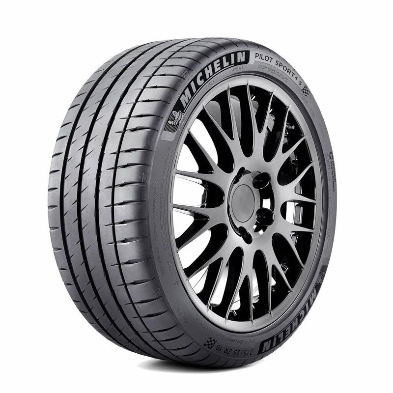 Tire, Alloy wheel, Automotive tire, Wheel, Rim, Synthetic rubber, Auto part, Automotive wheel system, Spoke, Tread, 