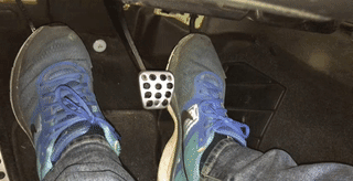 How to Do a Burnout With a Manual Transmission