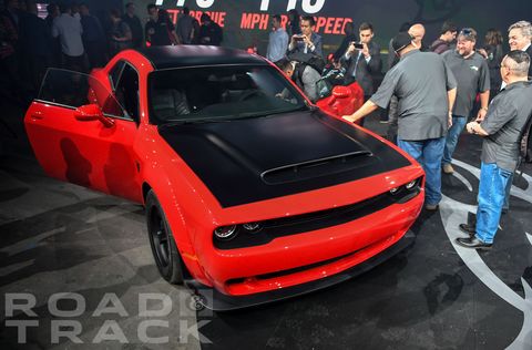 Dodge Demon Photos - Dodge Challenger SRT Demon Pictures