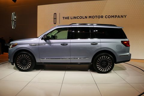 The New Lincoln Navigator Is Gigantic