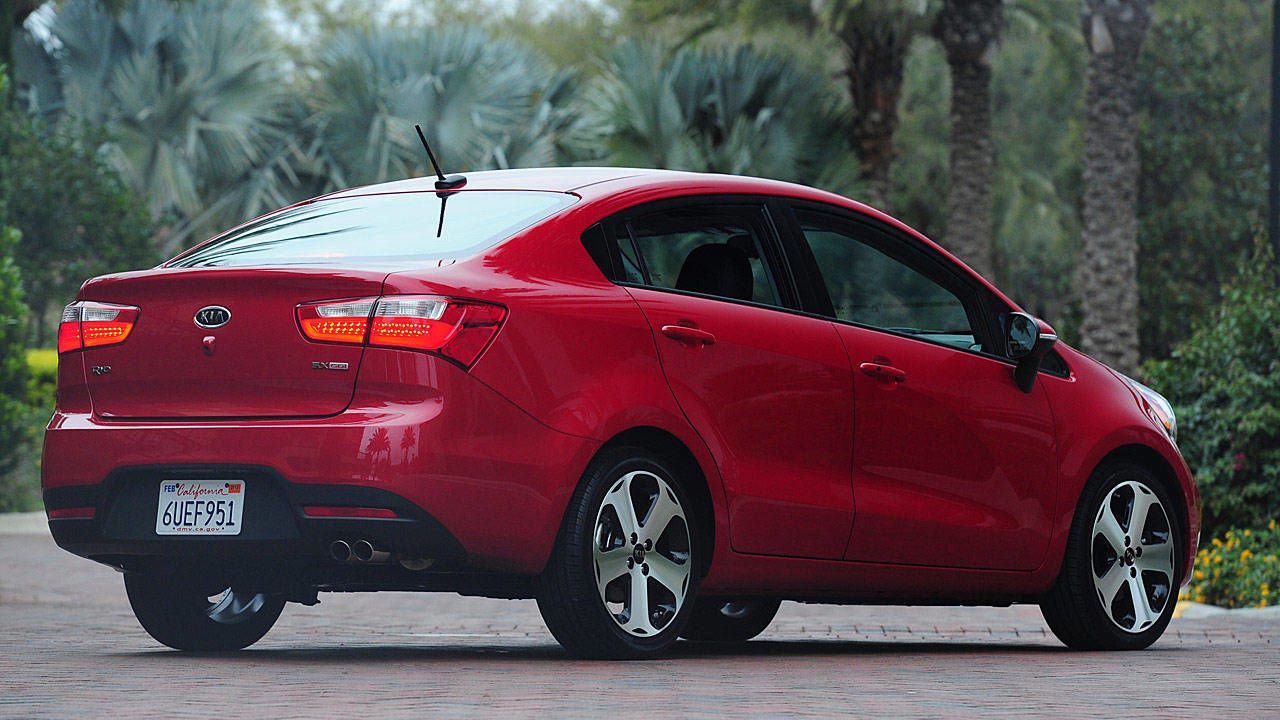 Photos 12 Kia Rio Sedan