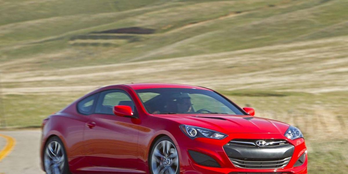 Photos: 2013 Hyundai Genesis Coupe 2.0T R-Spec