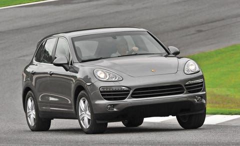 Driven 2017 Porsche Cayenne S Hybrid Before You Proclaim That Porsche Has Officially Sold Out To The Soccer Mom Demographic By Building Not Just An Suv But A Hybrid Trust Us