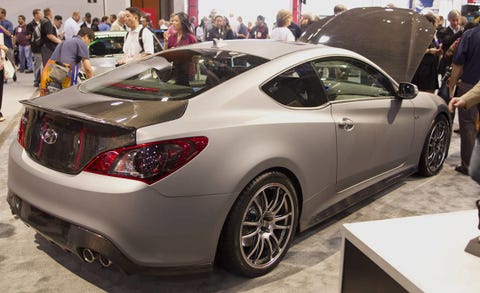Wheel, Automotive design, Mode of transport, Vehicle, Land vehicle, Event, Car, Automotive lighting, Fender, Supercar, 
