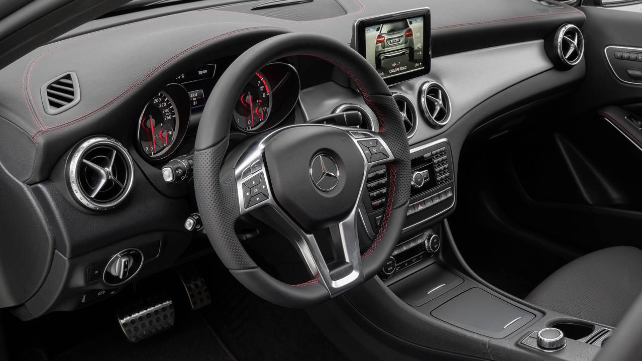 15 Mercedes Benz Gla250 4matic Photos Photos Of A Glk Class Crossover