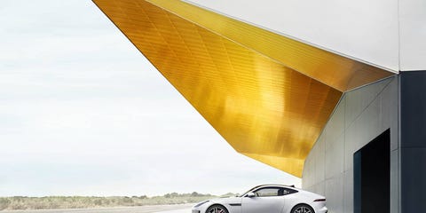 Photos: 2015 Jaguar F-Type R Coupe