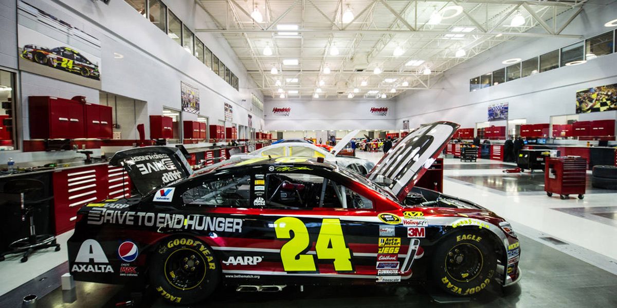 can you tour hendrick motorsports