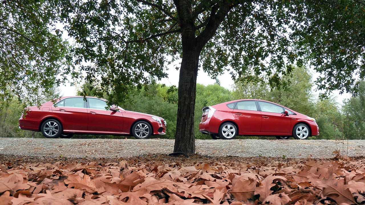 Mercedes Benz E250 Bluetec Vs Toyota Prius Mpg Battle