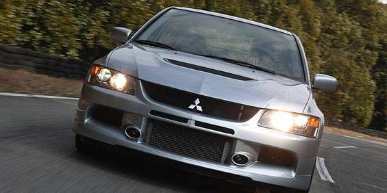 View The Latest First Drive Review Of The 06 Mitsubishi Lancer Evolution Find Pictures And Comprehensive Information About Mitsubishi Cars