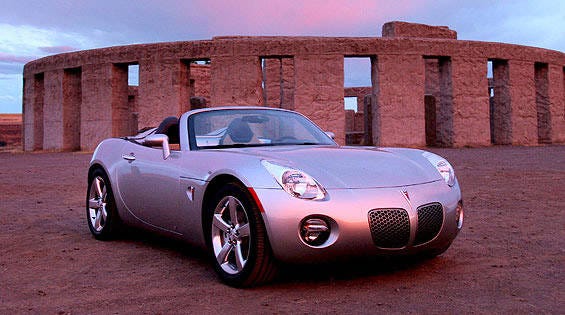 First Look at the New Pontiac Solstice - Photos and Just-Released Details