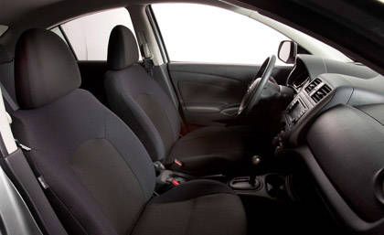 2012 nissan versa seat covers