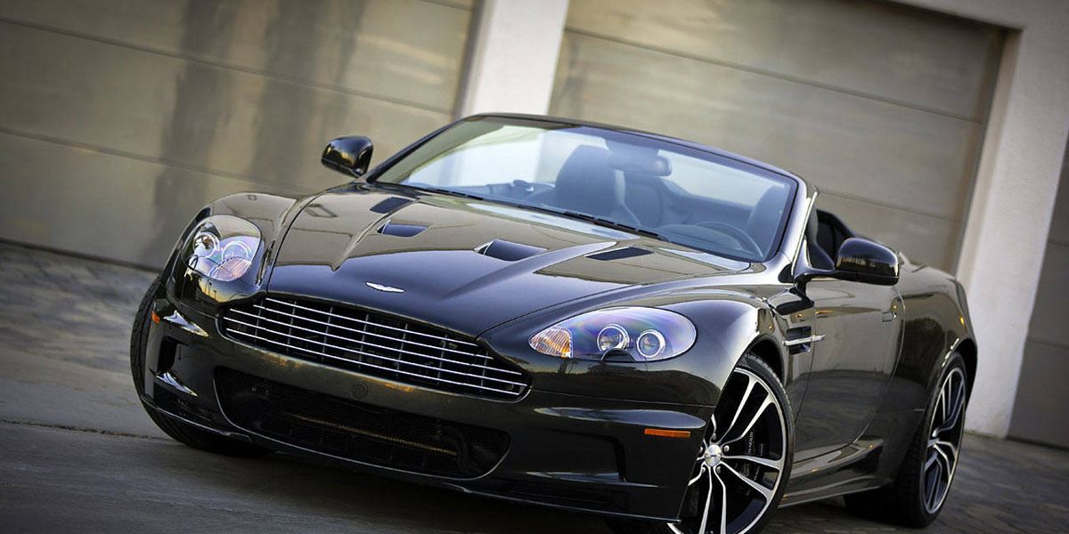 Luxury And Power: The 2012 Aston Martin DBS Carbon Edition