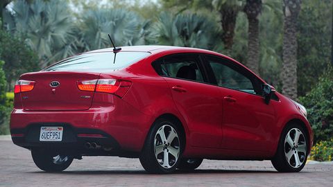 12 Kia Rio Sedan Photos Specs Price And Review