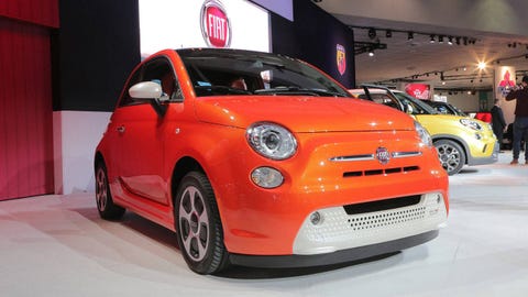 2017 Fiat 500e Los Angeles Auto Show Electric 500 The 2017 Los Angeles Auto Show Is Playing Host To Introduction Of Fiat 500e An Electric Ed Version Italian Automaker S Pee