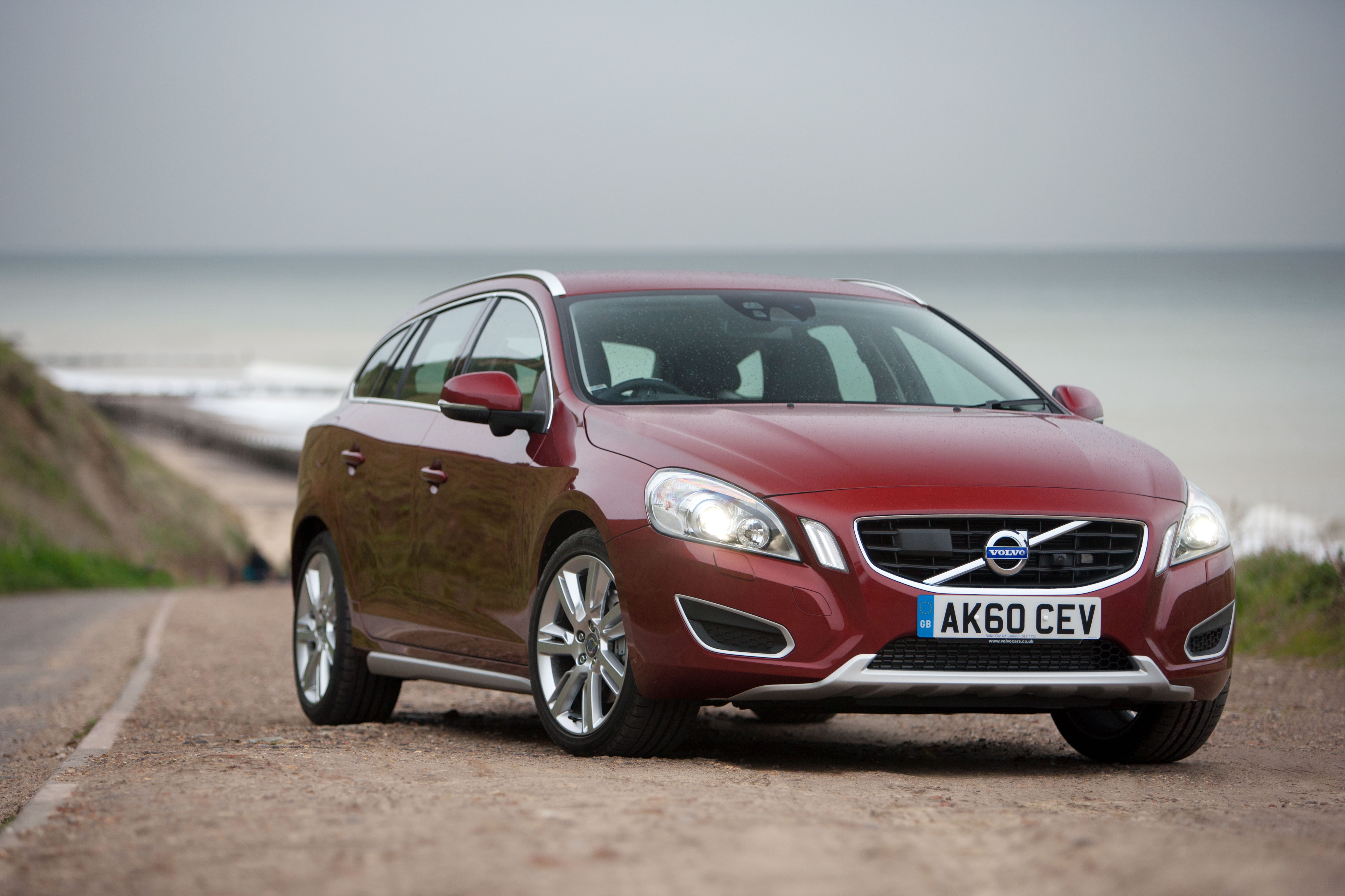 Geneva Auto Show Preview Volvo V60 Plug In Hybrid