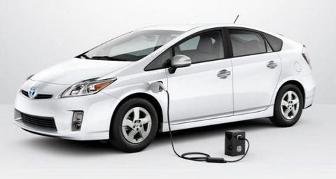 Plug Ins Standard For 2017 Toyota Prius