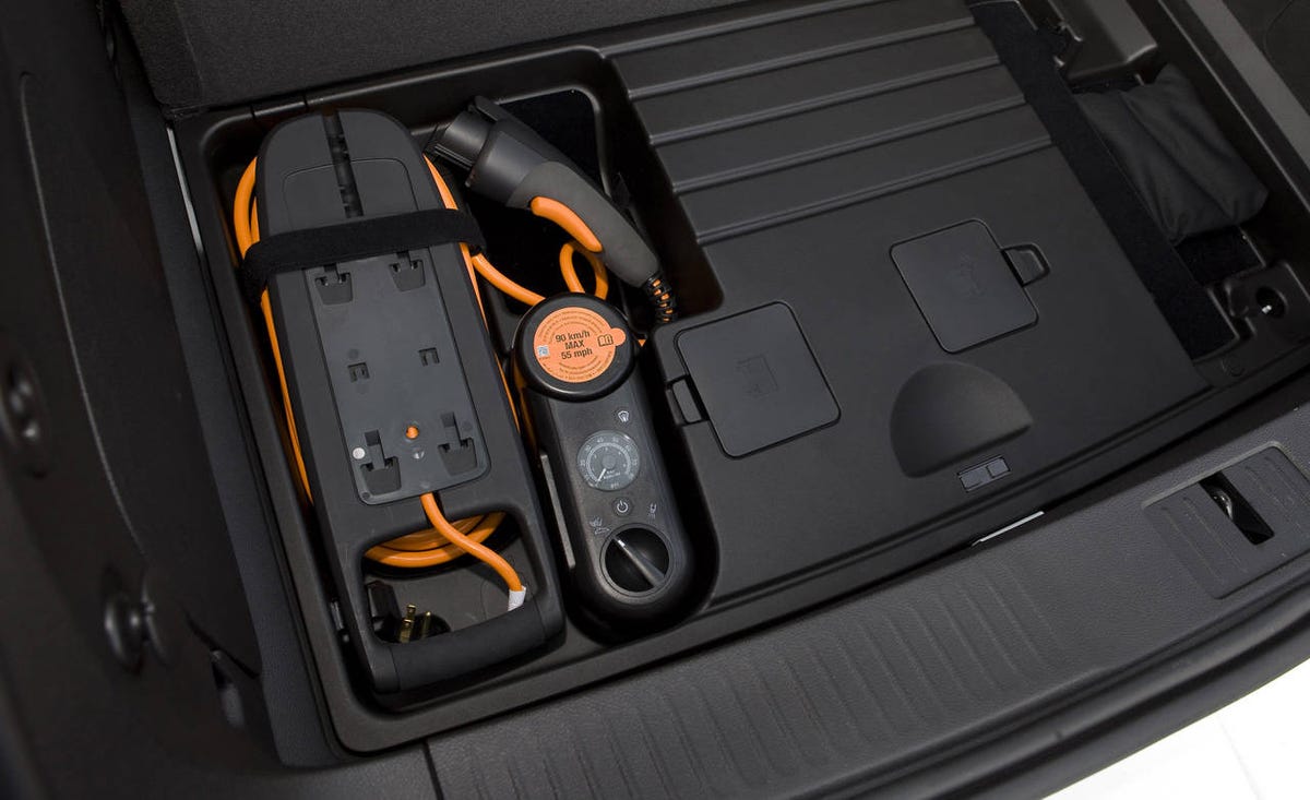 Chevy Volt Gets a Replacement Cord