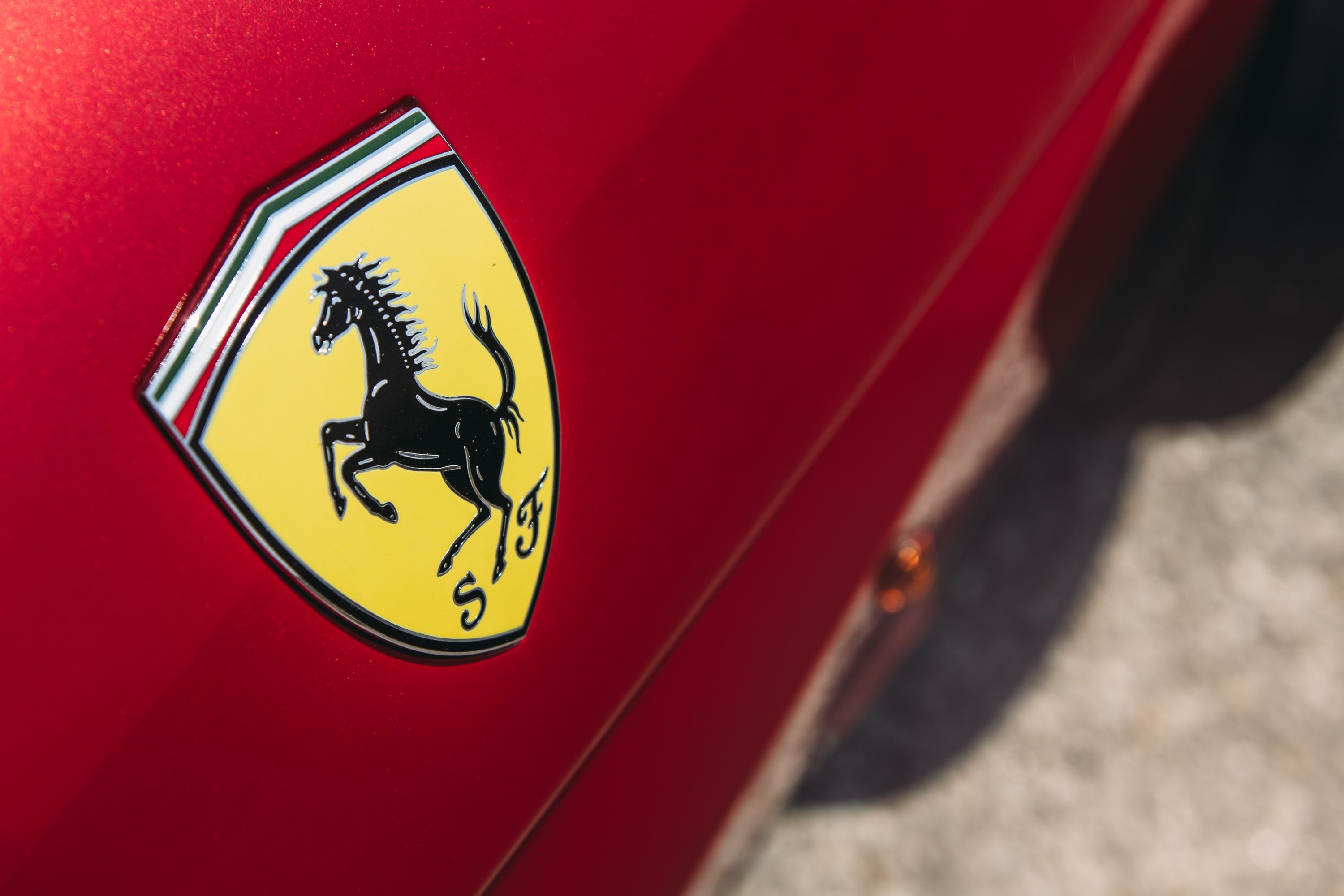 The Dual Personalities of the Ferrari F12berlinetta