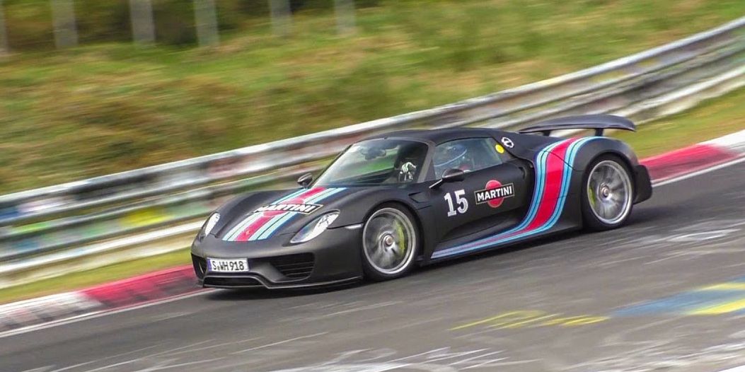 Porsche 918 Spyder: Martini Racing livery unveiled, interior spied