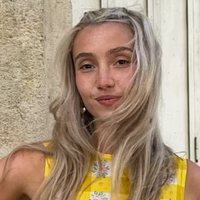 Anya Wareck photo