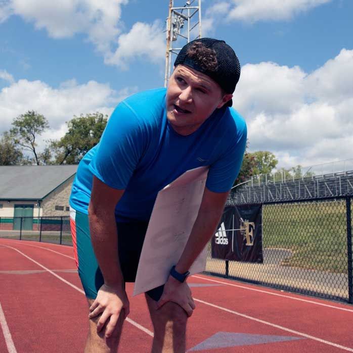 Joggler' Completes Chicago Marathon While Juggling Mini Hockey Sticks