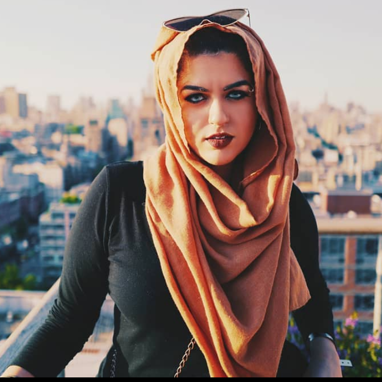 Headshot of Amani Al-Khatahtbeh