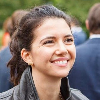 Headshot of Lili Göksenin