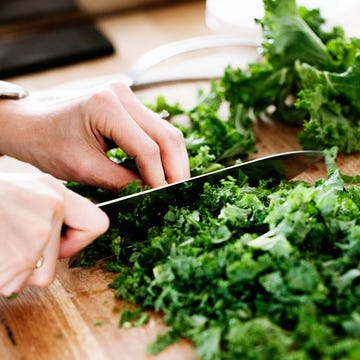 Finger, Food, Leaf vegetable, Ingredient, Vegetable, Produce, Nail, Fines herbes, Whole food, Recipe, Finger, Food, Leaf vegetable, Ingredient, Vegetable, Produce, Nail, Fines herbes, Whole food, Recipe,