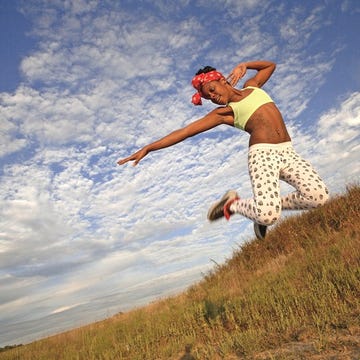 Cloud, Human leg, People in nature, Summer, Rejoicing, Grassland, Waist, Knee, Exercise, Abdomen, Cloud, Human leg, People in nature, Summer, Rejoicing, Grassland, Waist, Knee, Exercise, Abdomen,