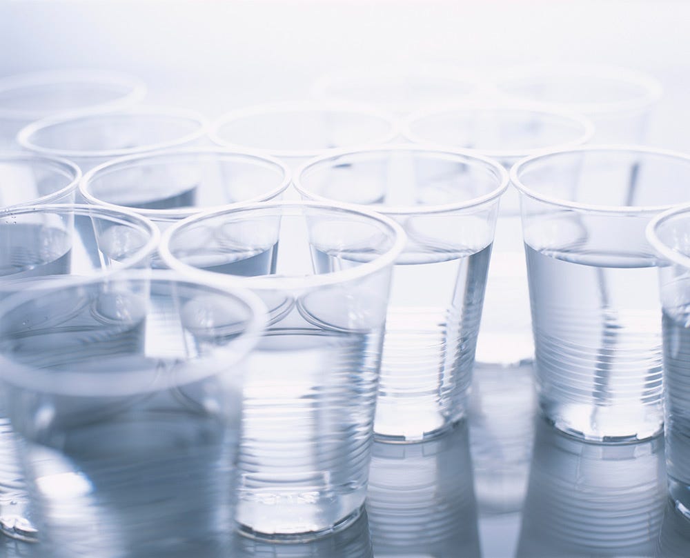 Liquid, Drinkware, Glass, Fluid, Transparent material, Barware, Monochrome, Monochrome photography, Black-and-white, Cylinder, 