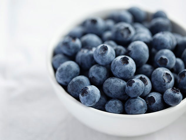 Bilberry, Food, Berry, Superfood, Blueberry, Fruit, Natural foods, Plant, Juniper berry, Huckleberry, 