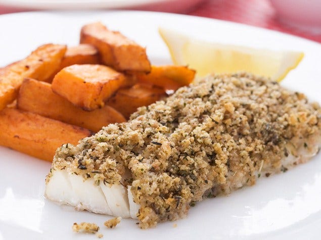 Food, Cuisine, Ingredient, Root vegetable, White, Dish, Tableware, Breakfast, Potato wedges, Meal, 