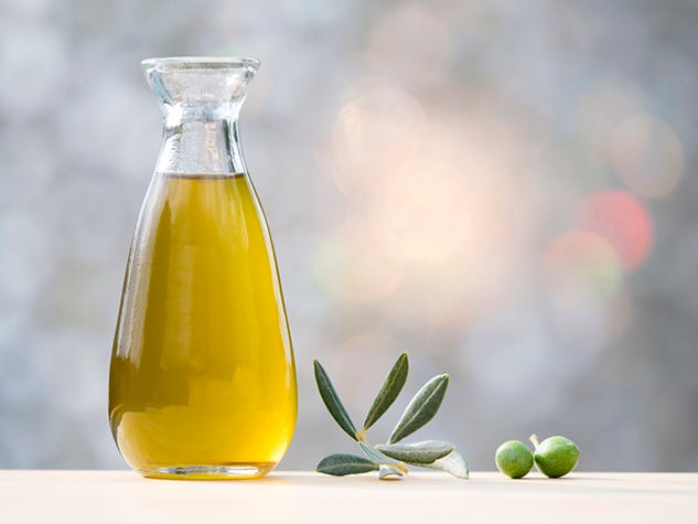 Liquid, Yellow, Drinkware, Fluid, Drink, Serveware, Ingredient, Bottle, Glass, Tableware, 