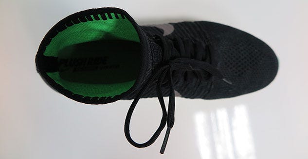 Green, Product, Line, Teal, Light, Black, Grey, Circle, Synthetic rubber, Walking shoe, 