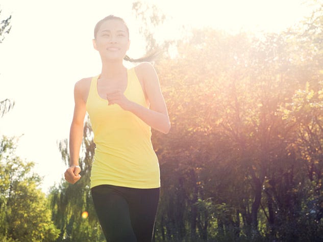 Human body, Shoulder, Sleeveless shirt, Elbow, Standing, People in nature, Sunlight, Waist, Trunk, Beauty, 