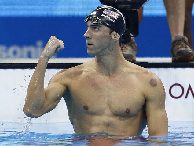 Joint, Chest, Cap, Barechested, Competition event, Liquid, Trunk, Muscle, Swimmer, Sports, 