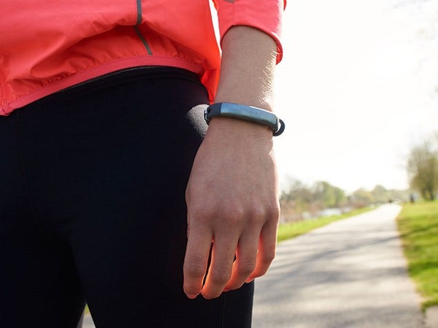Clothing, Finger, Sleeve, Joint, Red, Wrist, Carmine, Waist, Maroon, Street fashion, 
